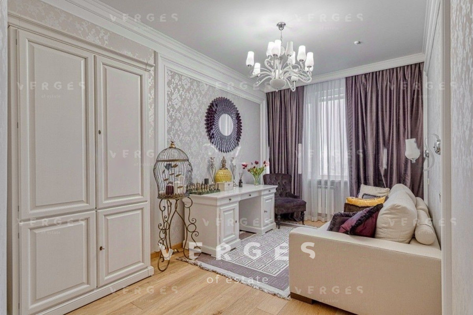 Продается 4-комнатная квартира, площадью 170.00 кв.м. Москва, Вернадского проспект, дом 94к4