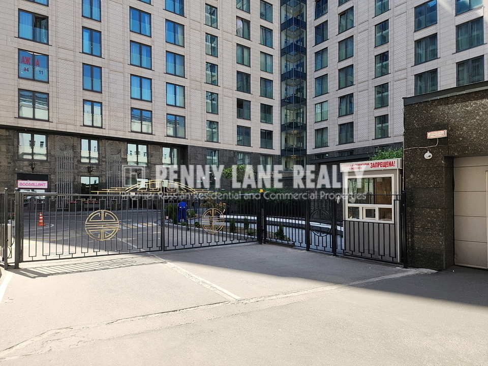 Продается 2-комнатная квартира, площадью 61.00 кв.м. Москва, улица Большая Садовая