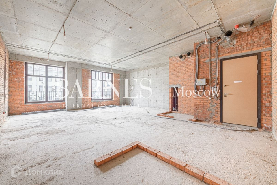 Продается 2-комнатная квартира, площадью 69.70 кв.м. Москва, улица Поварская