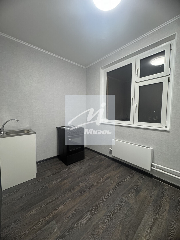 Продается 1-комнатная квартира, площадью 36.90 кв.м. Московская область, Солнечногорский район, поселок городского типа Голубое, улица Родниковая, дом 2