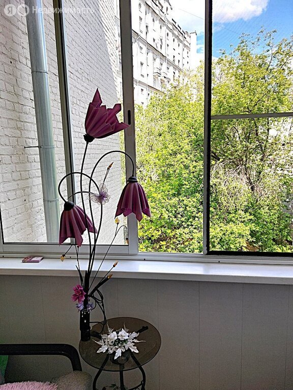 Продается 2-комнатная квартира, площадью 54.00 кв.м. Москва, переулок Орликов, дом 6