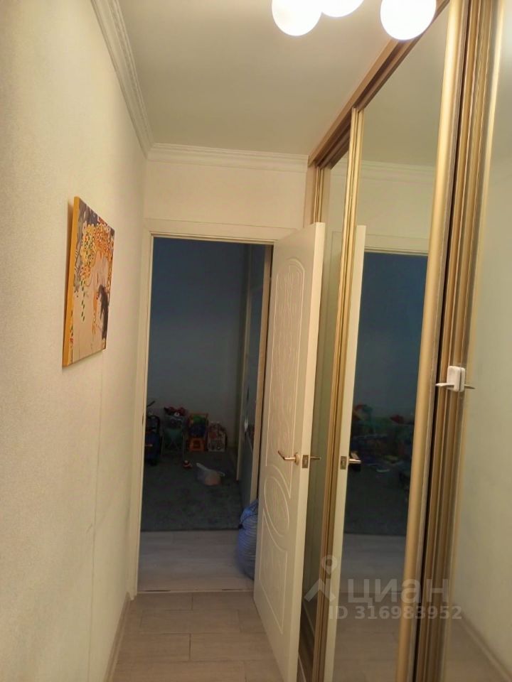 Продается 2-комнатная квартира, площадью 43.00 кв.м. Москва, Аминьевское шоссе, дом 12