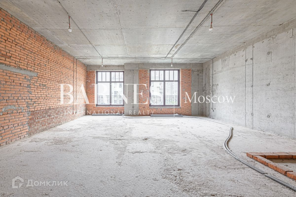 Продается 2-комнатная квартира, площадью 69.70 кв.м. Москва, улица Поварская