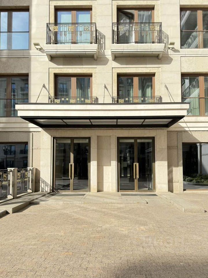 Продается 3-комнатная квартира, площадью 130.00 кв.м. Москва, набережная Котельническая, дом 31