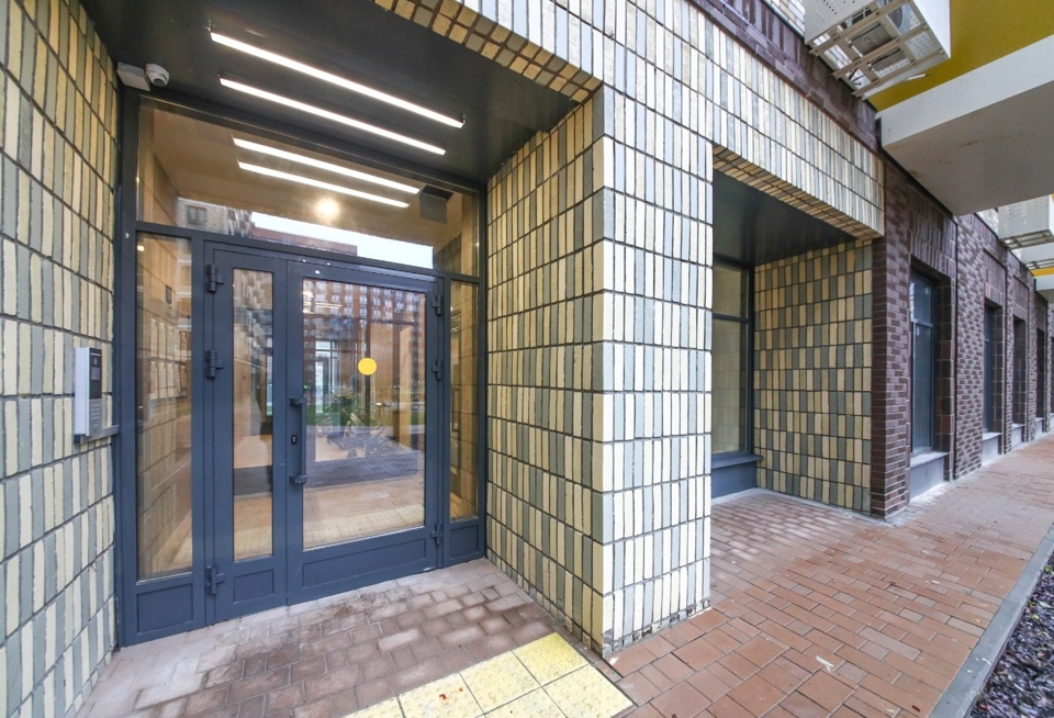 Продается 2-комнатная квартира, площадью 57.00 кв.м. Москва, улица Алхимовская, дом 1к1