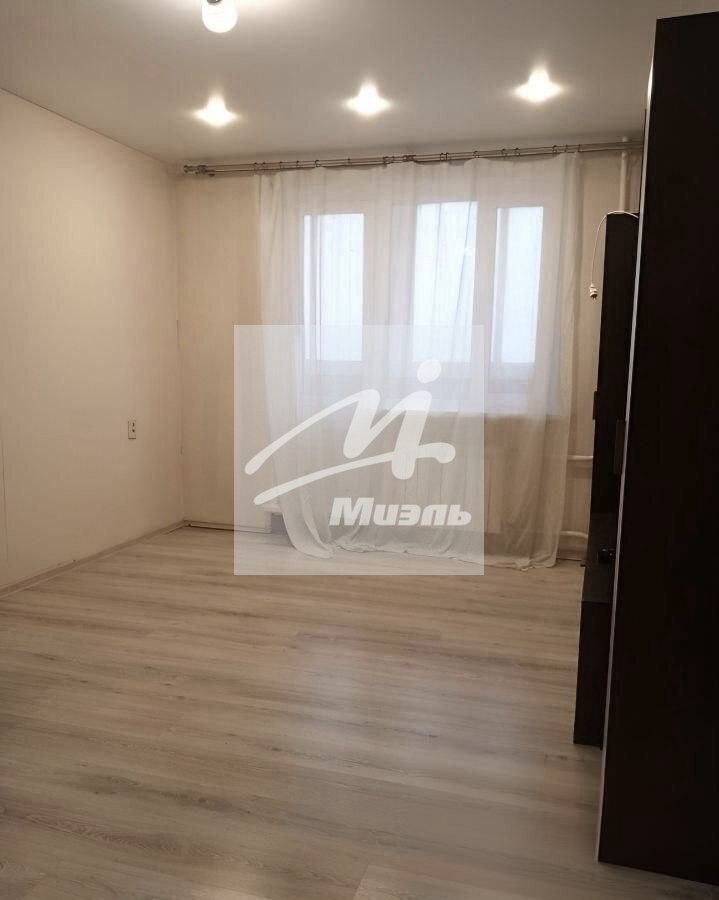 Продается 1-комнатная квартира, площадью 37.00 кв.м. Москва, улица Привольная, дом 13к1