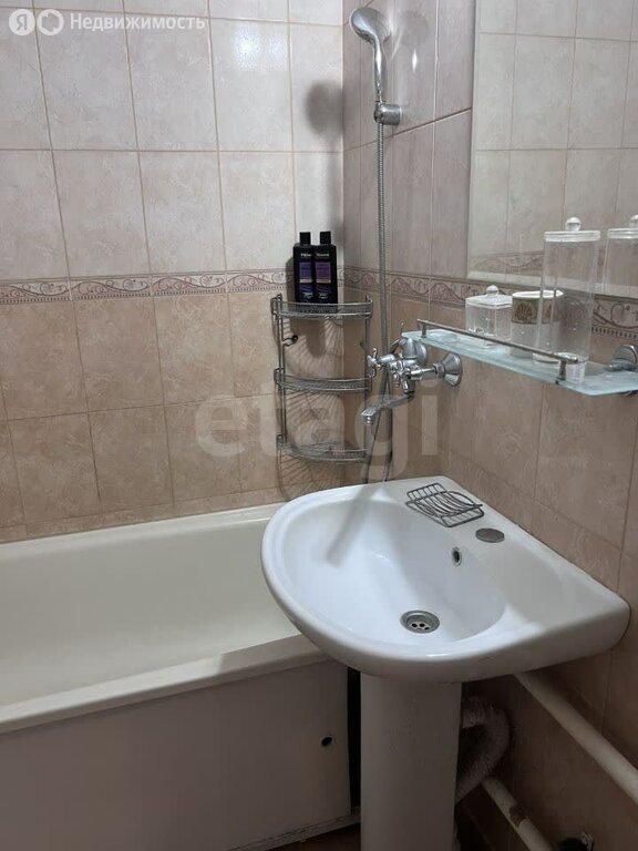 Продается 2-комнатная квартира, площадью 54.10 кв.м. Москва, улица Никулинская, дом 23к3