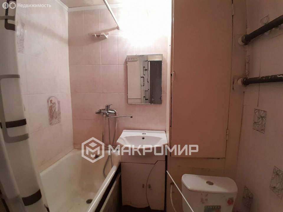 Продается 1-комнатная квартира, площадью 27.50 кв.м. Москва, улица Нежинская, дом 13