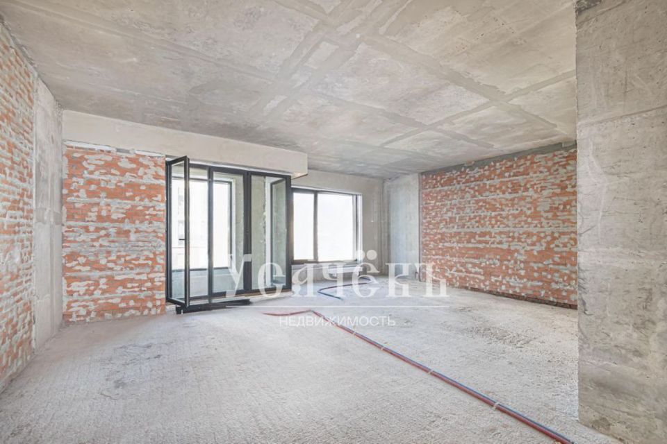 Продается 3-комнатная квартира, площадью 132.30 кв.м. Москва, улица Усачёва, дом 15