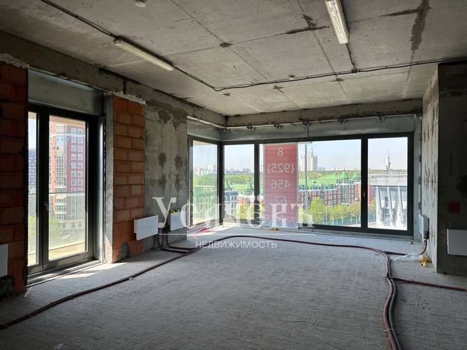 Продается 4-комнатная квартира, площадью 196.70 кв.м. Москва, улица Минская, дом 2вк4