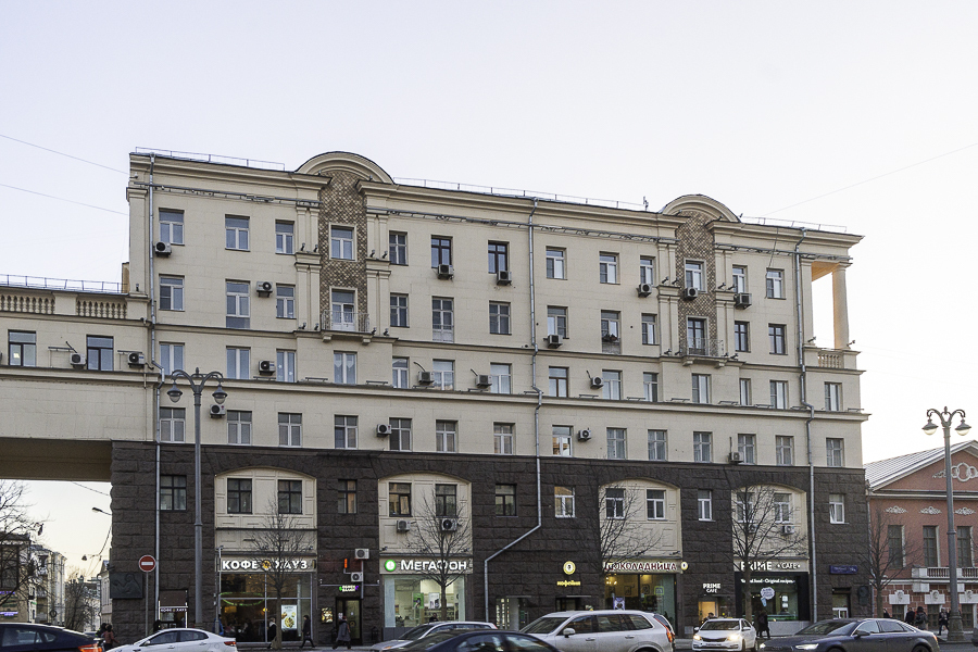 Продается 5-комнатная квартира, площадью 119.60 кв.м. Москва, улица Тверская, дом 19А