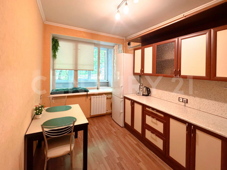 Продается 1-комнатная квартира, площадью 33.30 кв.м. Москва, улица Кастанаевская, дом 37