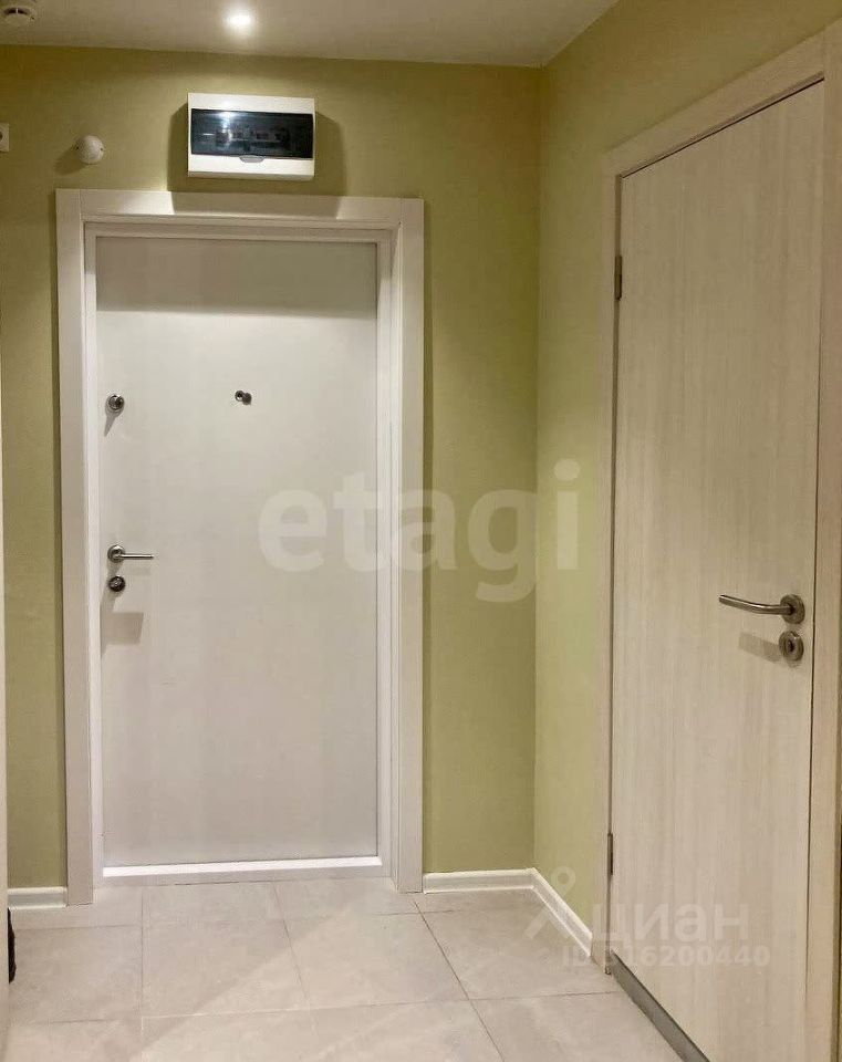 Продается 1-комнатная квартира, площадью 23.50 кв.м. Московская область, Красногорск городской округ, поселок Ильинское-Усово, улица Заповедная, дом 10