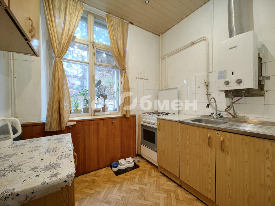 Продается 2-комнатная квартира, площадью 38.30 кв.м. Москва, улица Солнечногорская, дом 6к2