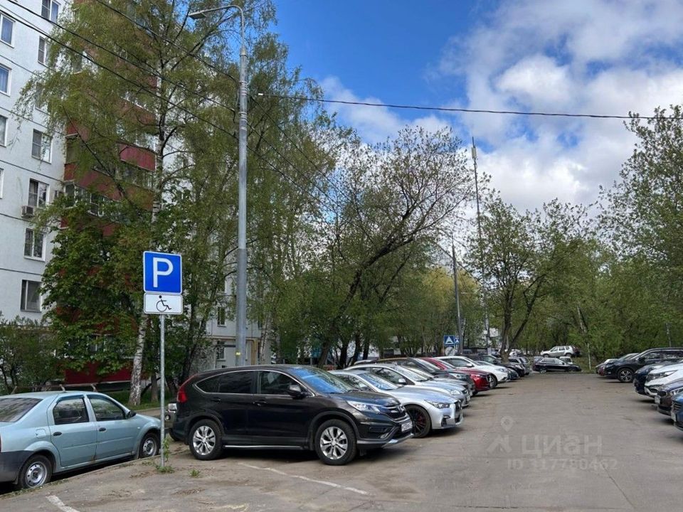 Продается 2-комнатная квартира, площадью 44.00 кв.м. Москва, улица Дубнинская, дом 16к2