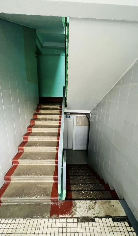 Продается 1-комнатная квартира, площадью 17.00 кв.м. Москва, Аминьевское шоссе, дом 11