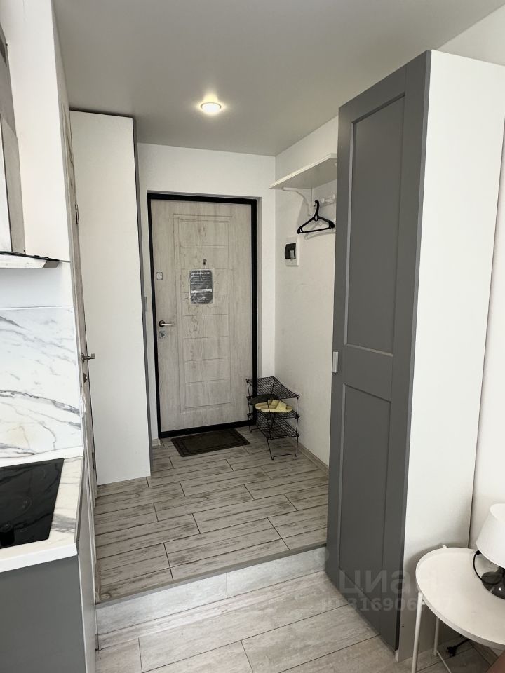 Продается 1-комнатная квартира, площадью 14.00 кв.м. Москва, проезд Строительный, дом 2с1