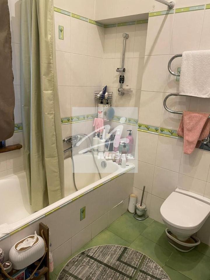 Продается 1-комнатная квартира, площадью 37.50 кв.м. Москва, улица Большая Ордынка, дом 68