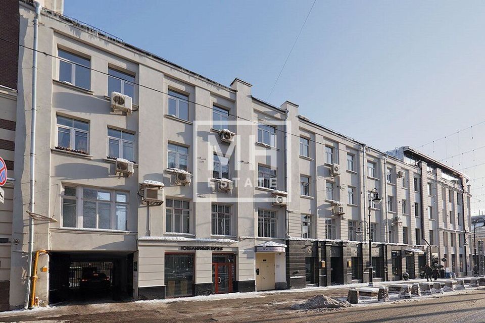 Продается 5-комнатная квартира, площадью 190.00 кв.м. Москва, улица Дмитровка Большая, дом 20