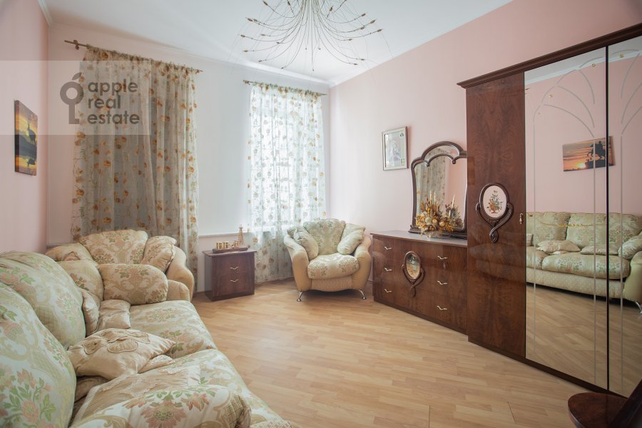 Продается 4-комнатная квартира, площадью 120.00 кв.м. Москва, переулок Козихинский Большой, дом 8