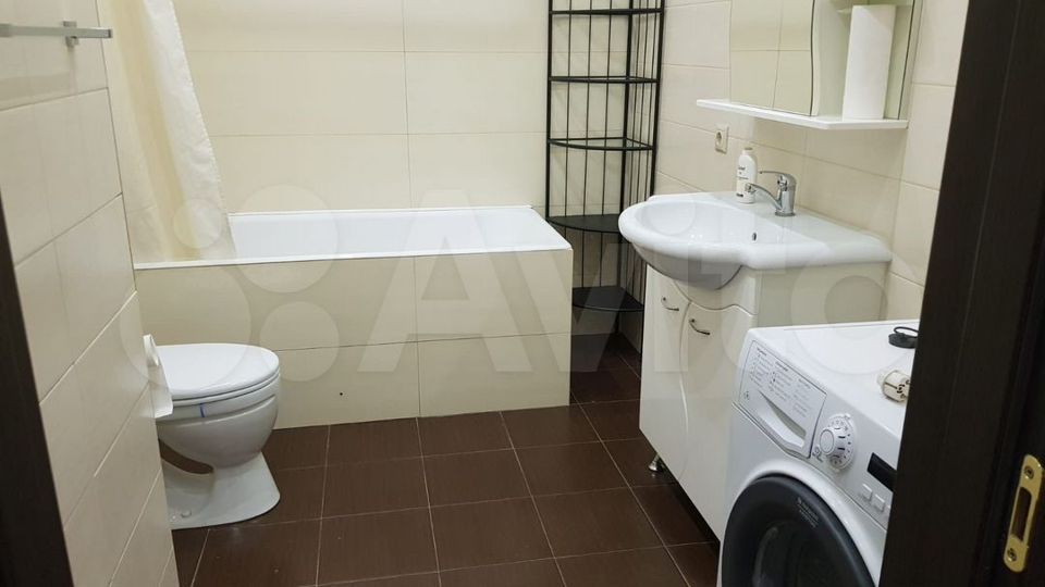 Продается 2-комнатная квартира, площадью 51.00 кв.м. Московская область, Одинцовский район, поселок городского типа Заречье, улица Каштановая, дом 8