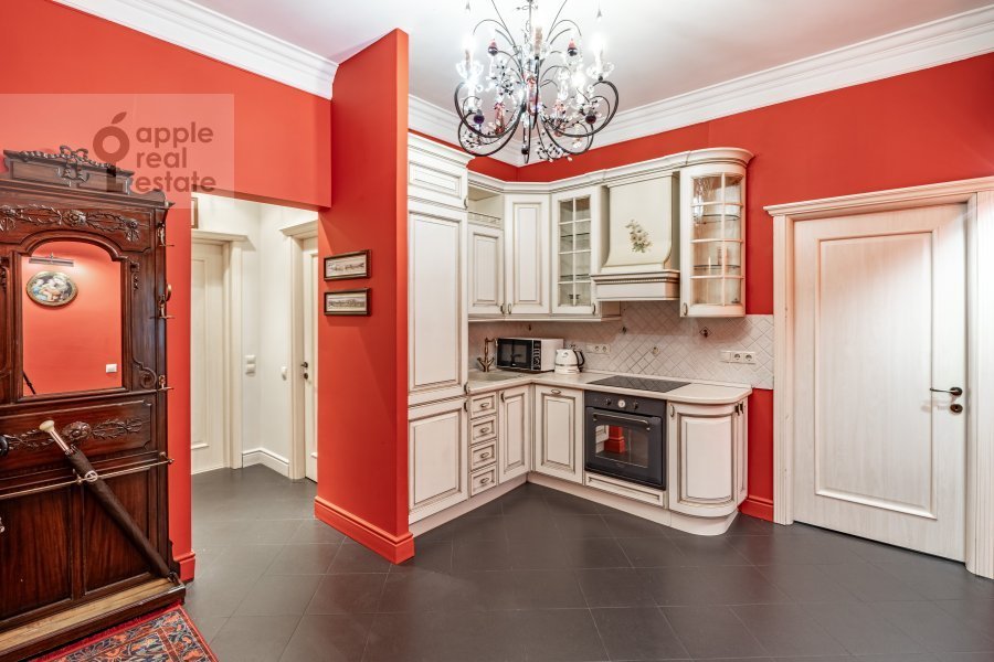 Продается 3-комнатная квартира, площадью 88.00 кв.м. Москва, переулок Нижний Кисловский, дом 3