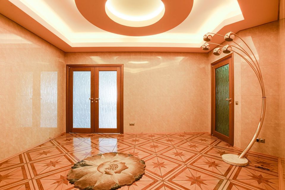 Продается 3-комнатная квартира, площадью 236.00 кв.м. Москва, Можайское шоссе, дом 2