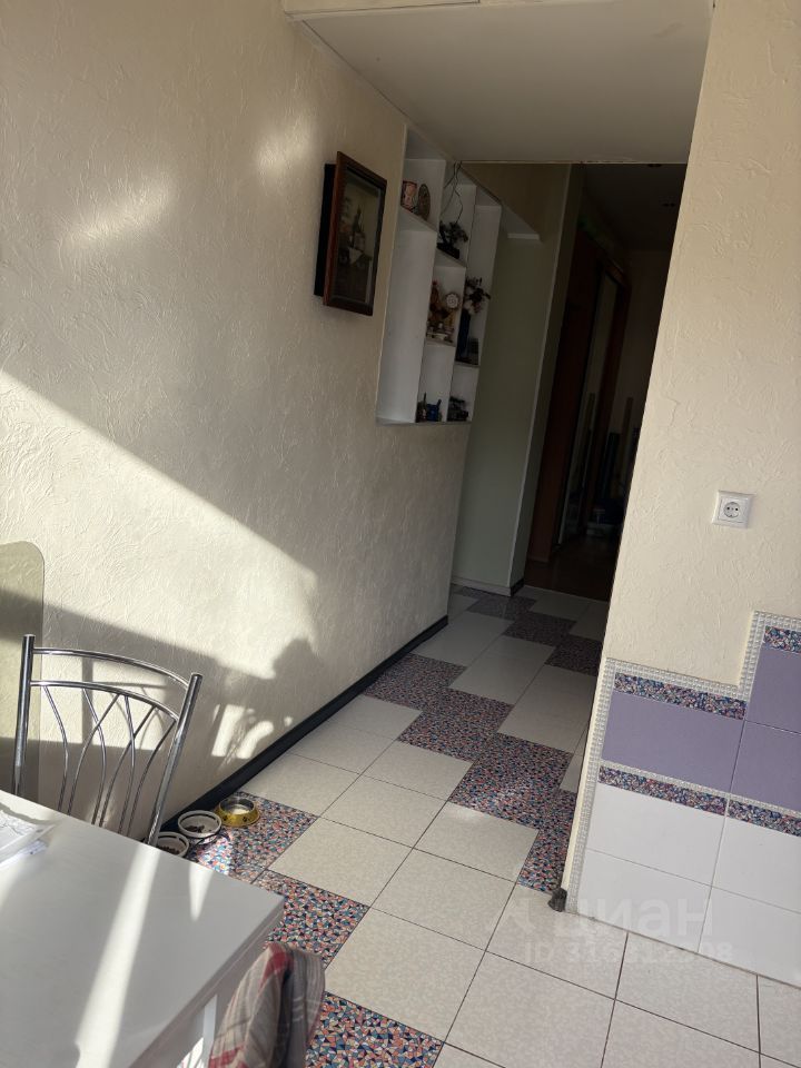 Продается 3-комнатная квартира, площадью 69.00 кв.м. Москва, улица Маршала Василевского, дом 1к1