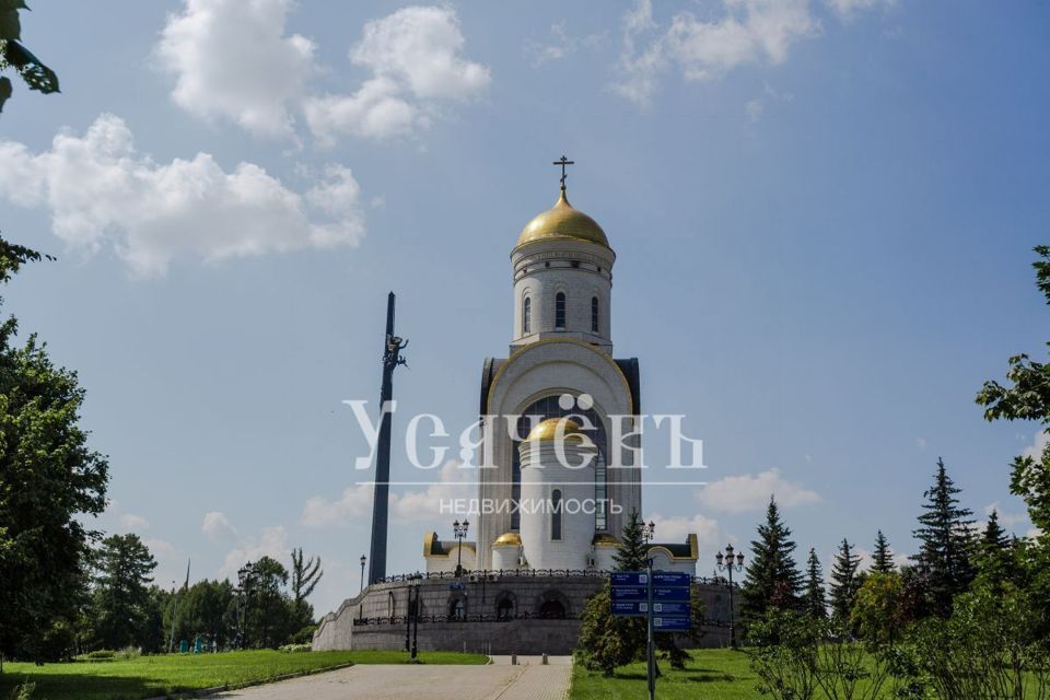 Продается 7-комнатная квартира, площадью 266.00 кв.м. Москва, улица Братьев Фонченко