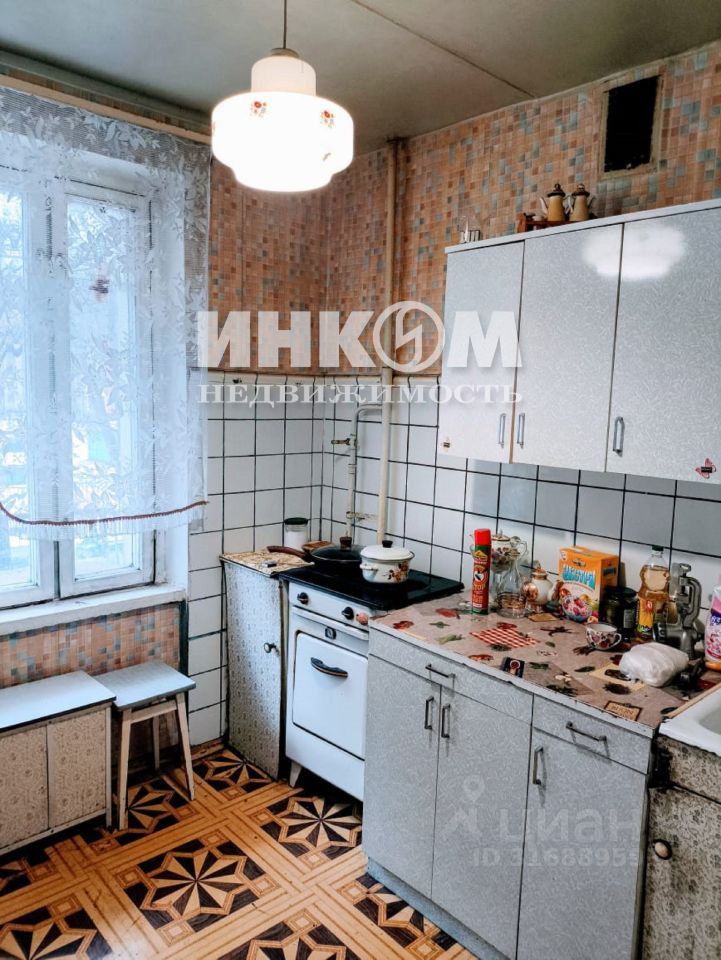 Продается 2-комнатная квартира, площадью 37.80 кв.м. Москва, улица Люблинская, дом 5к6