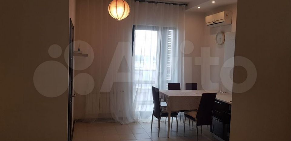 Продается 2-комнатная квартира, площадью 51.00 кв.м. Московская область, Одинцовский район, поселок городского типа Заречье, улица Каштановая, дом 8