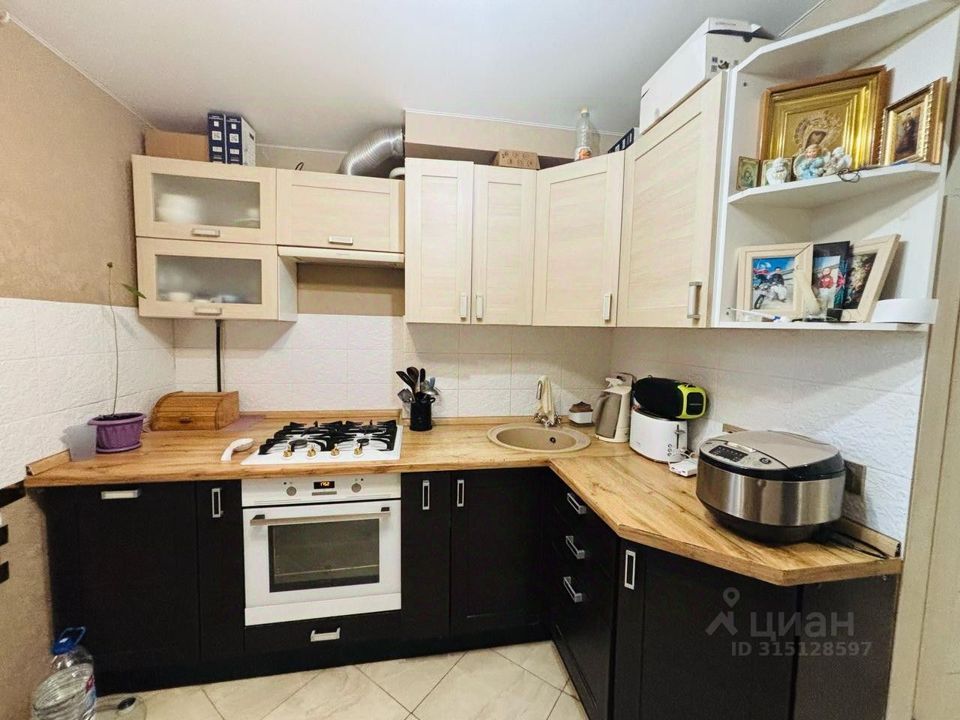 Продается 1-комнатная квартира, площадью 38.30 кв.м. Московская область, Сергиево-Посадский район, город Краснозаводск, улица 40 лет Победы, дом 5