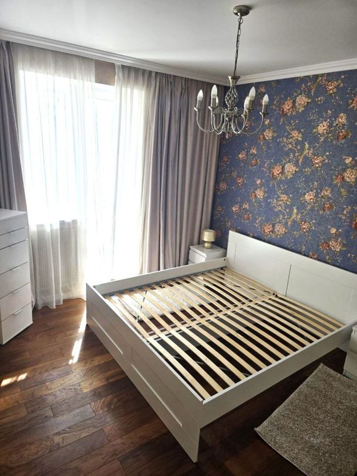 Продается 2-комнатная квартира, площадью 60.00 кв.м. Москва, улица Нежинская, дом 16