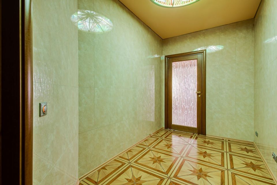 Продается 3-комнатная квартира, площадью 236.00 кв.м. Москва, Можайское шоссе, дом 2