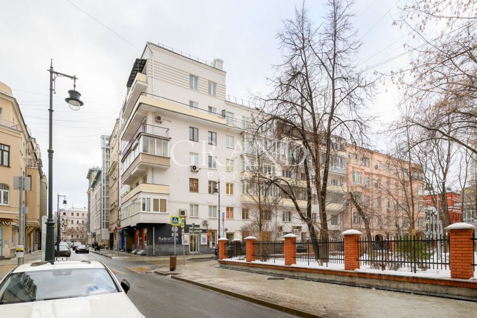 Продается 3-комнатная квартира, площадью 90.00 кв.м. Москва, переулок Козихинский Большой, дом 19/6