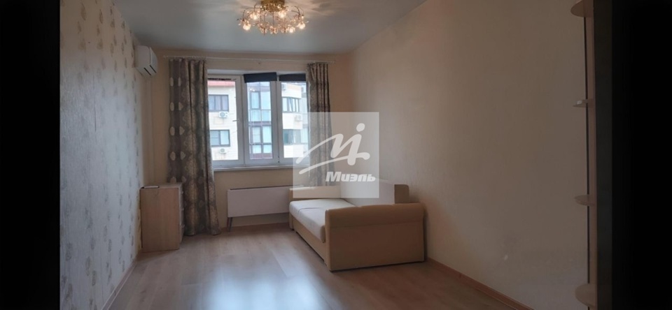 Продается 1-комнатная квартира, площадью 38.10 кв.м. Московская область, Одинцовский район, село Ромашково, улица Никольская, дом 8К3