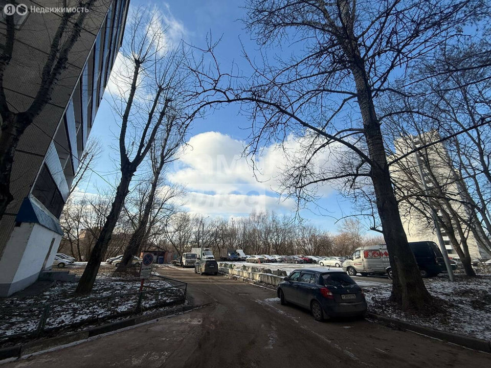 Продается 1-комнатная квартира, площадью 19.00 кв.м. Москва, Аминьевское шоссе, дом 11