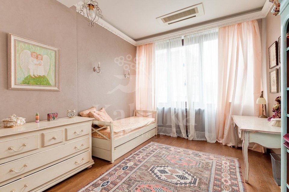 Продается 5-комнатная квартира, площадью 719.90 кв.м. Москва, переулок Октябрьский, дом 5
