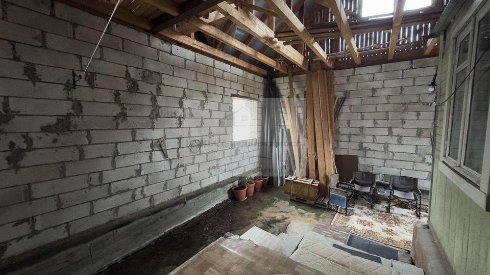 Продается дом, площадью 100.00 кв.м. Московская область, Наро-Фоминский городской округ, город Наро-Фоминск, улица Строителей