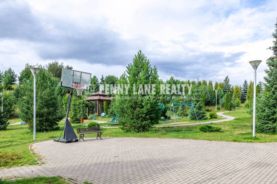 Продается дом, площадью 240.00 кв.м. Московская область, Красногорск городской округ, город Красногорск, улица Спортивная