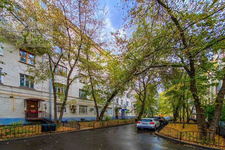 Продается 2-комнатная квартира, площадью 56.00 кв.м. Москва, Комсомольский проспект