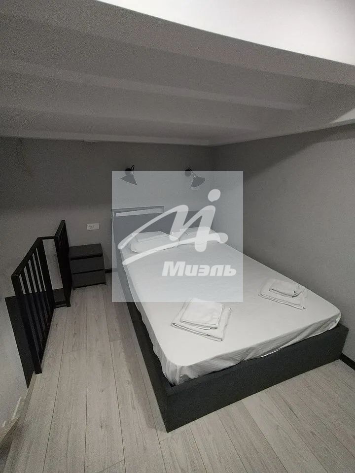 Продается 1-комнатная квартира, площадью 16.00 кв.м. Москва, Варшавское шоссе