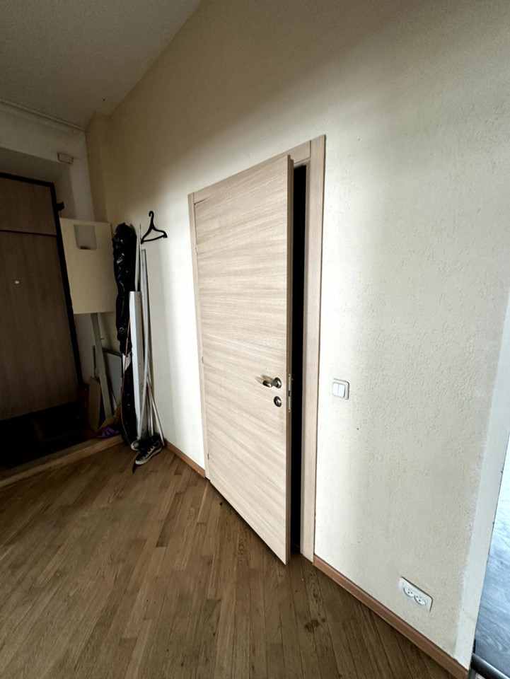 Продается 3-комнатная квартира, площадью 87.60 кв.м. Москва, улица Молчановка Большая, дом 15