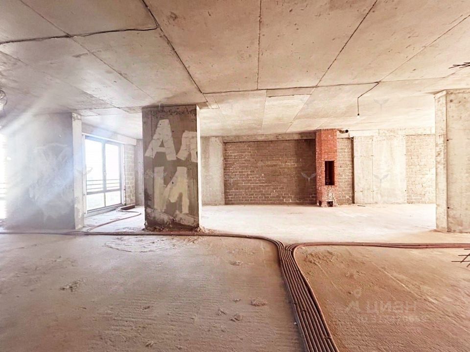 Продается 4-комнатная квартира, площадью 155.60 кв.м. Москва, переулок Казарменный, дом 3