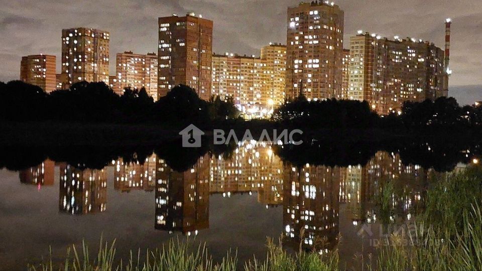 Продается 1-комнатная квартира, площадью 40.60 кв.м. Москва, город Щербинка, улица Барышевская Роща, дом 24