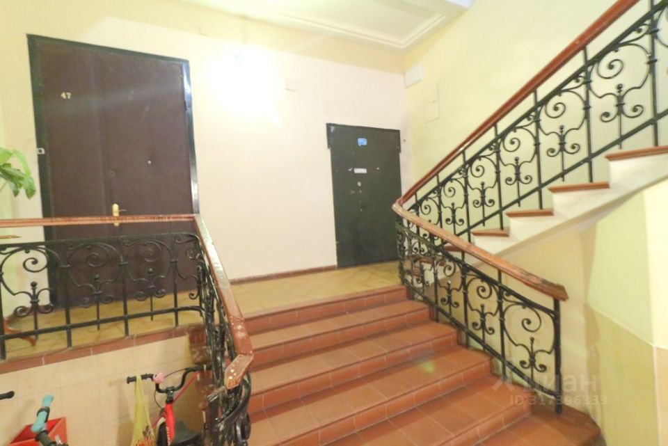 Продается 4-комнатная квартира, площадью 87.80 кв.м. Москва, переулок Трехпрудный, дом 11/13с2