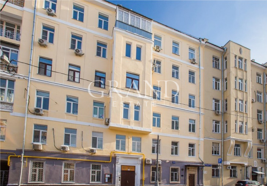 Продается 3-комнатная квартира, площадью 130.00 кв.м. Москва, переулок Костянский, дом 14