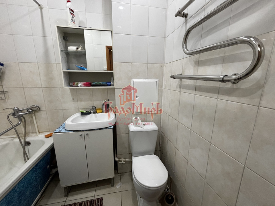 Продается 1-комнатная квартира, площадью 38.40 кв.м. Московская область, Наро-Фоминский городской округ, город Апрелевка, переулок Цветочный переулок Улица, дом 15