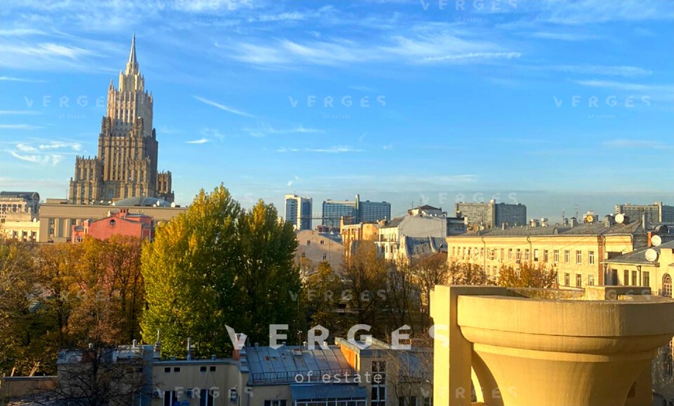 Продается 5-комнатная квартира, площадью 273.00 кв.м. Москва, переулок Большой Лёвшинский, дом 11