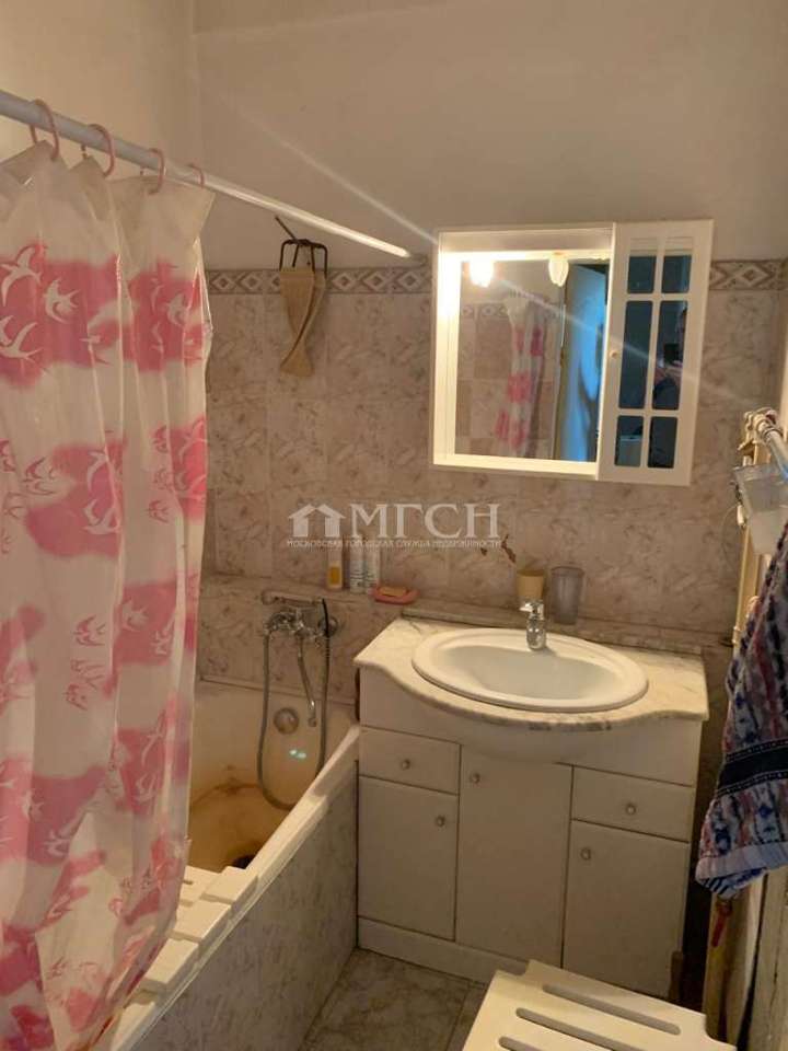 Продается 2-комнатная квартира, площадью 57.20 кв.м. Москва, улица Строителей, дом 7к1